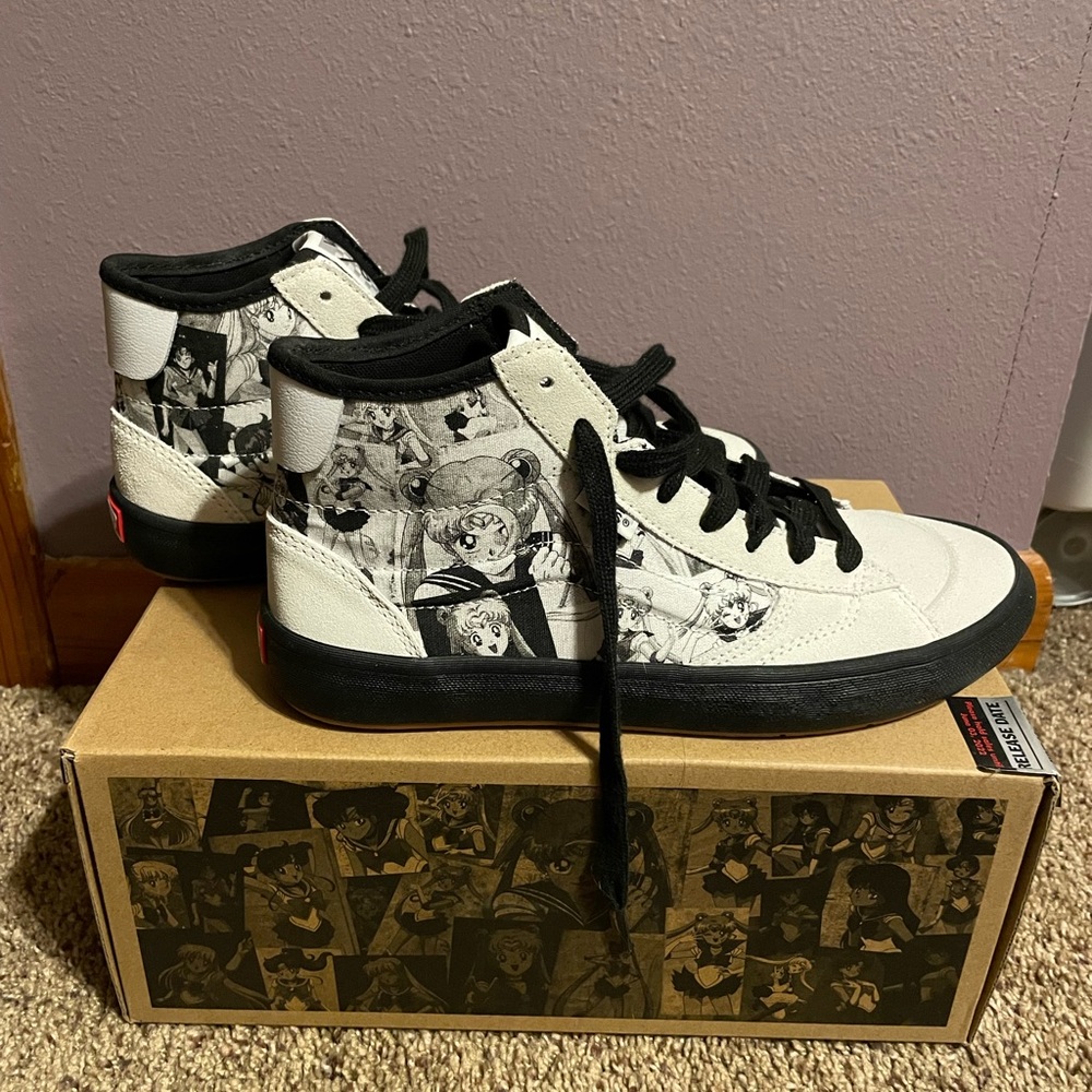 SAILOR MOON VANS